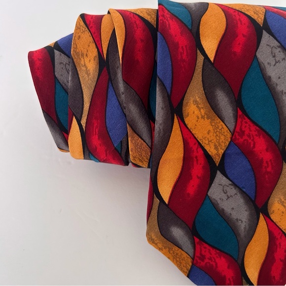 JERRY GARCIA PATTERNED SILK TIE - Picture 3 of 9